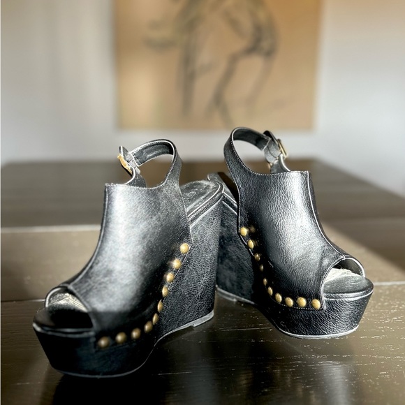 Chunky Opened-Toed Platform, size 6 - Picture 4 of 8